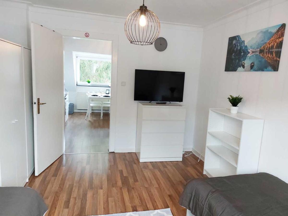 Cozy Apartment With Garden In Gelsenkirchen Zewnętrze zdjęcie