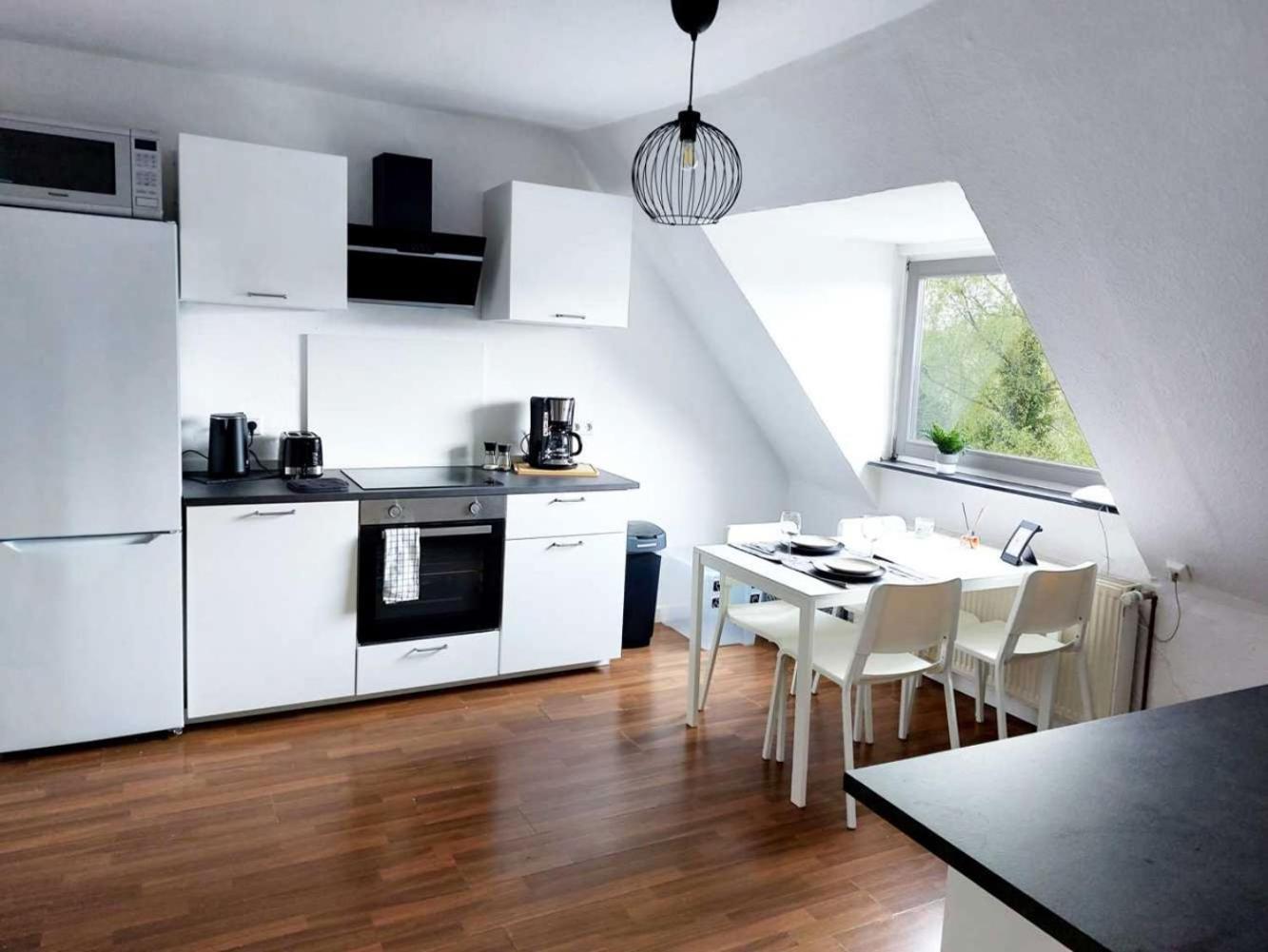 Cozy Apartment With Garden In Gelsenkirchen Zewnętrze zdjęcie